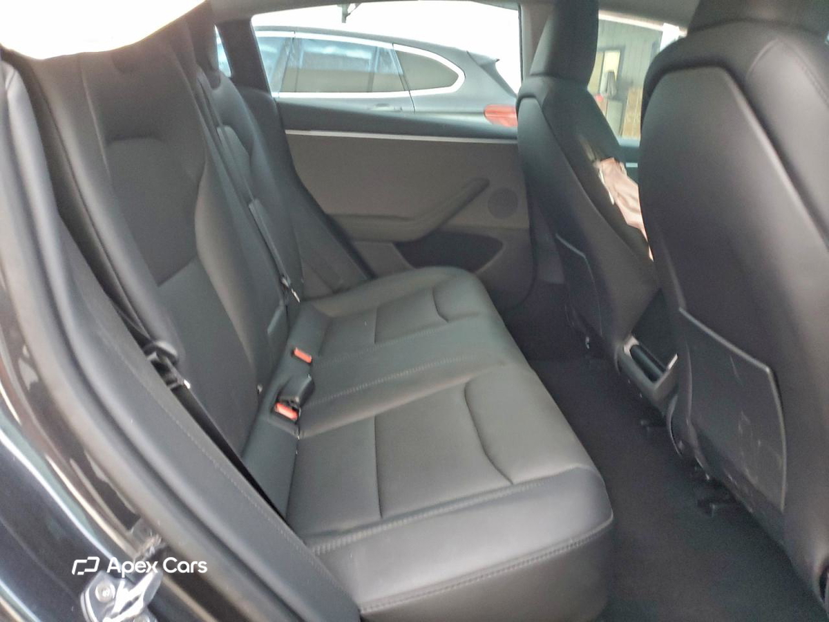 Tesla Model 3 2025