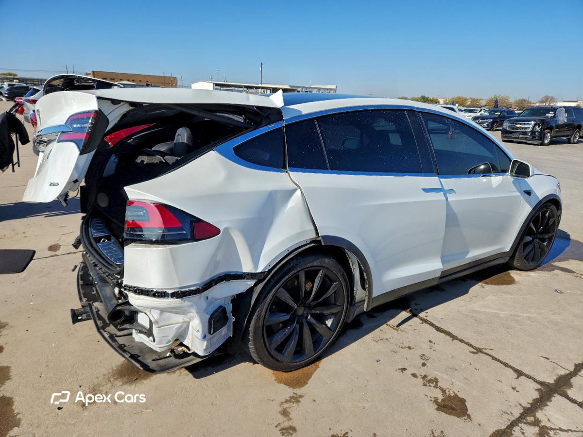 Tesla Model X 2018