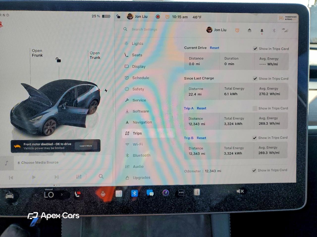 Tesla Model Y 2024