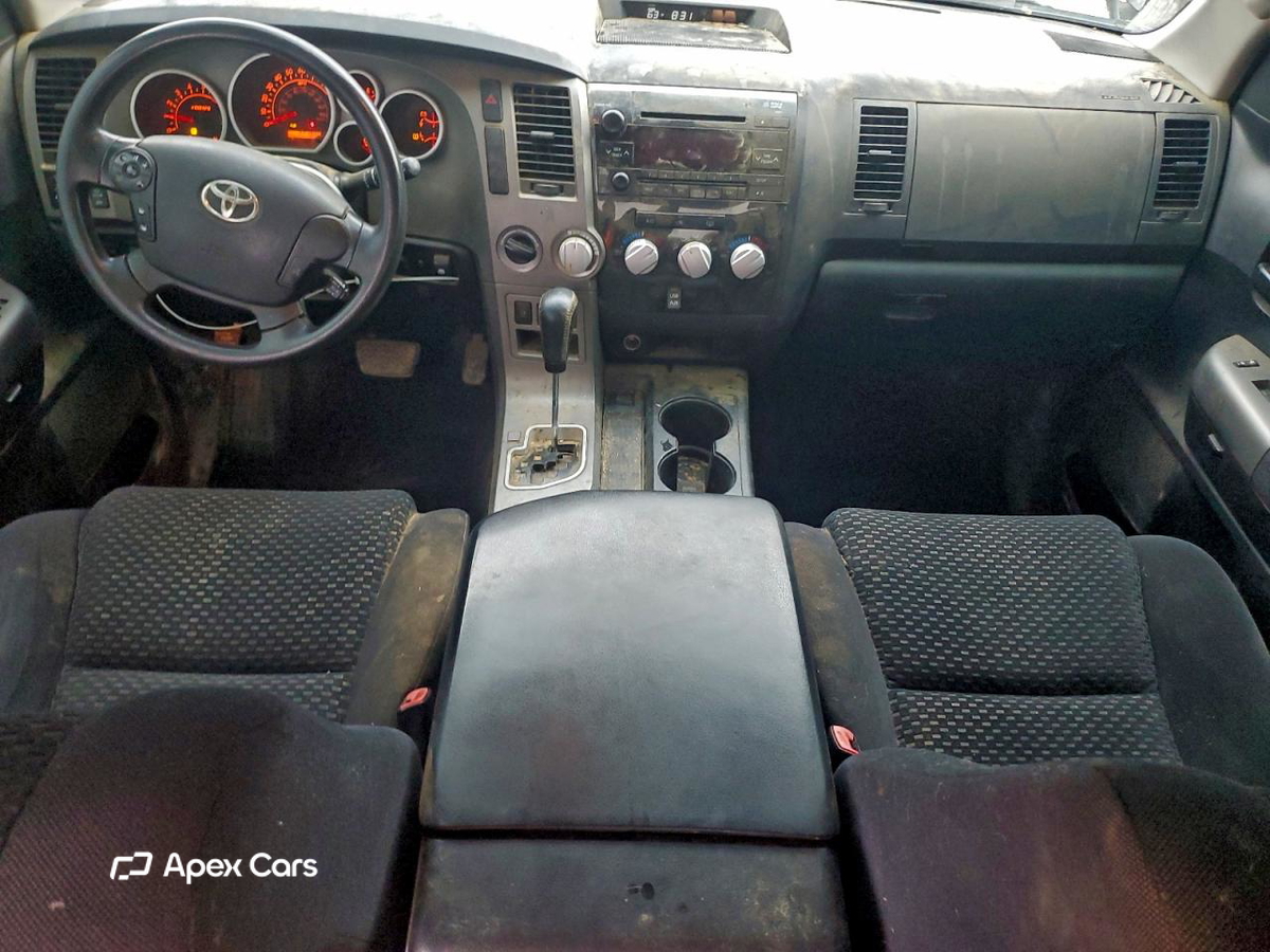 Toyota Tundra 2010