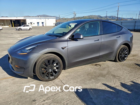 Tesla Model Y 2021 - Zdjęcie 1 z 13