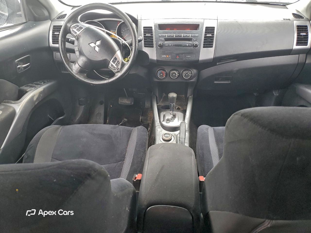 Mitsubishi Outlander 2011