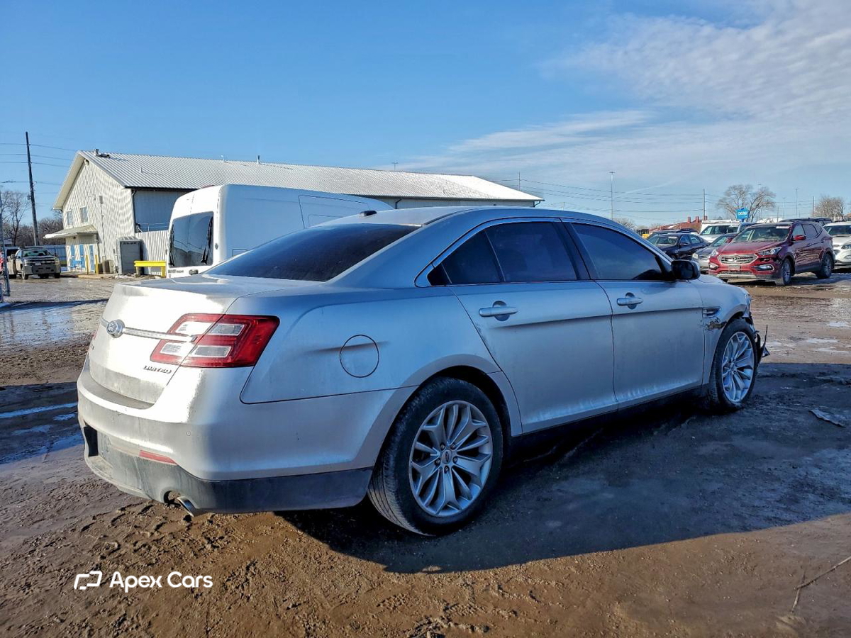 Ford Taurus 2016