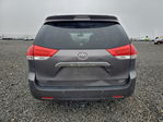 Toyota Sienna 2013