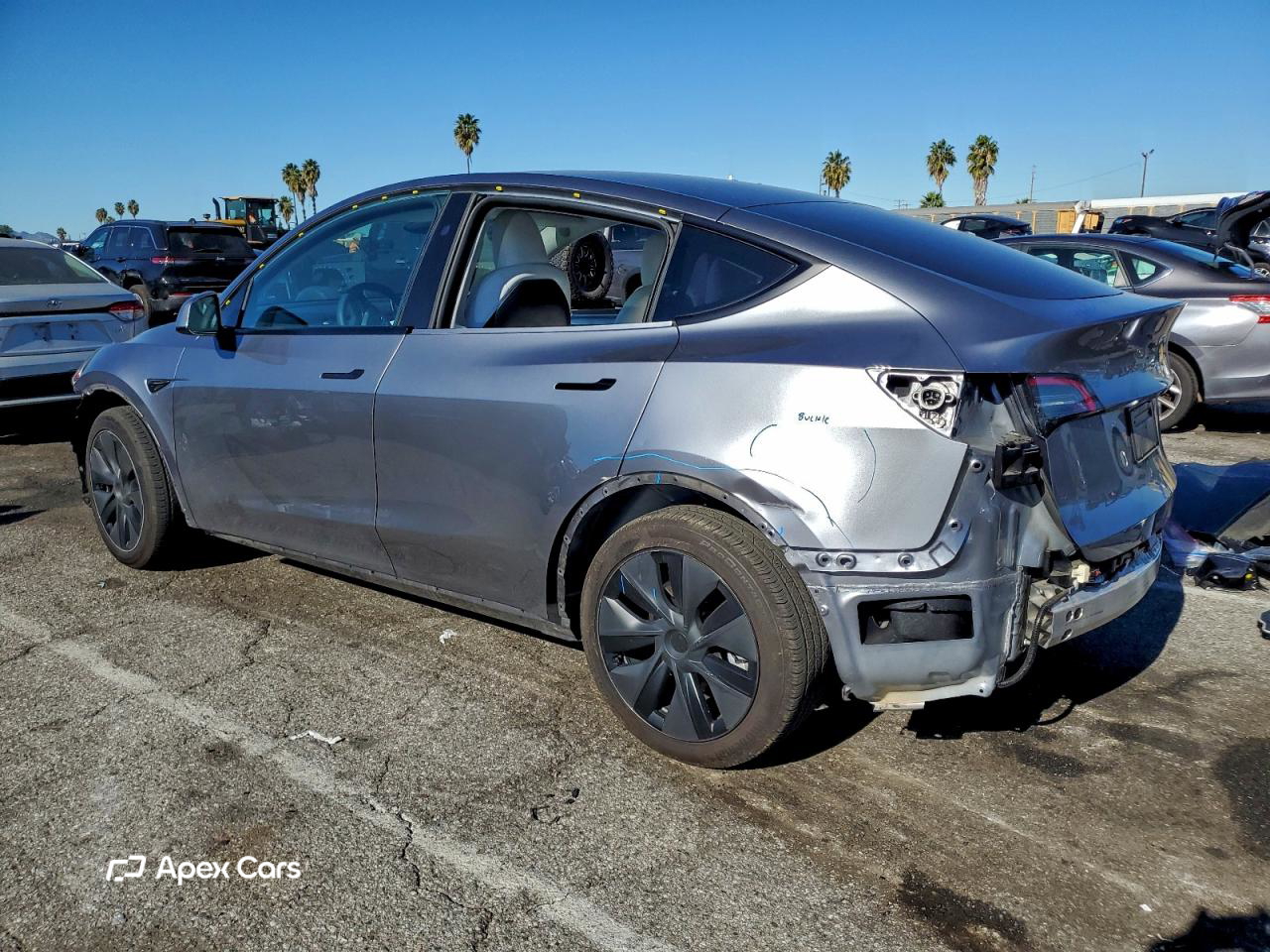 Tesla Model Y 2025