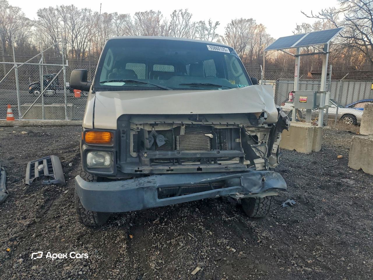 Ford Econoline 2014