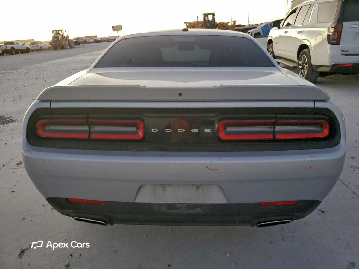 Dodge Challenger 2021