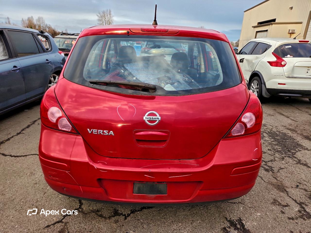 Nissan Versa 2012
