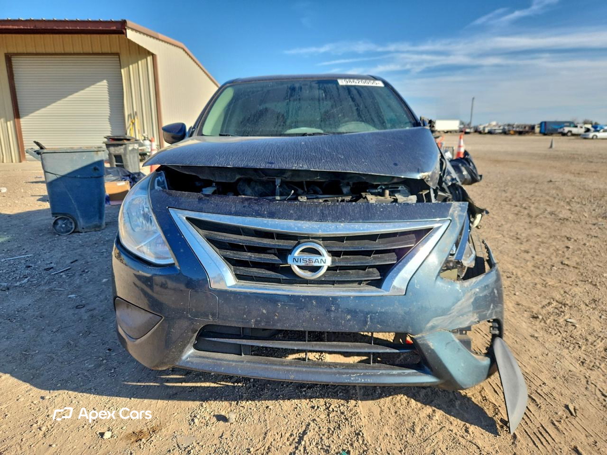 Nissan Versa 2017