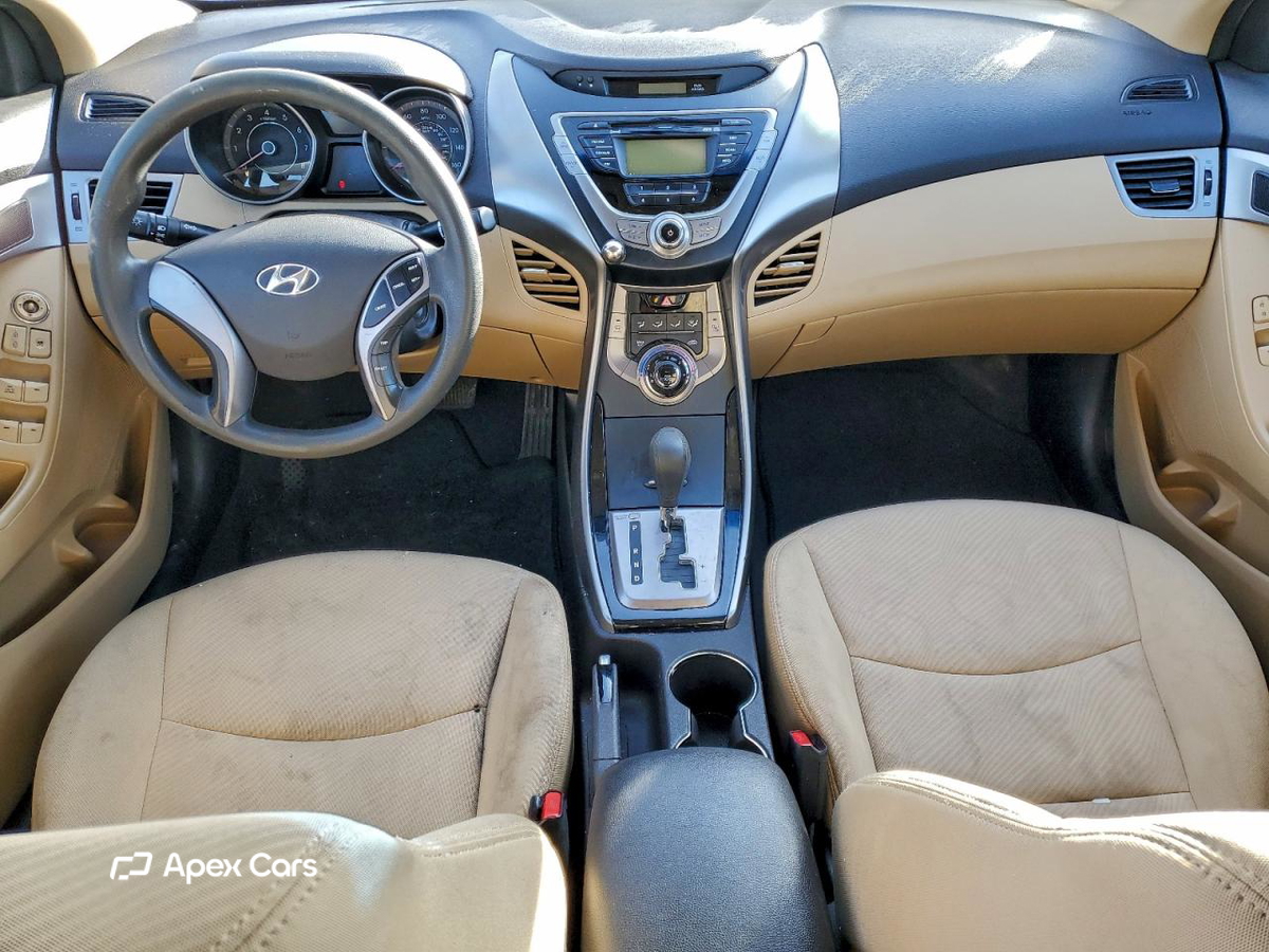 Hyundai Elantra 2013
