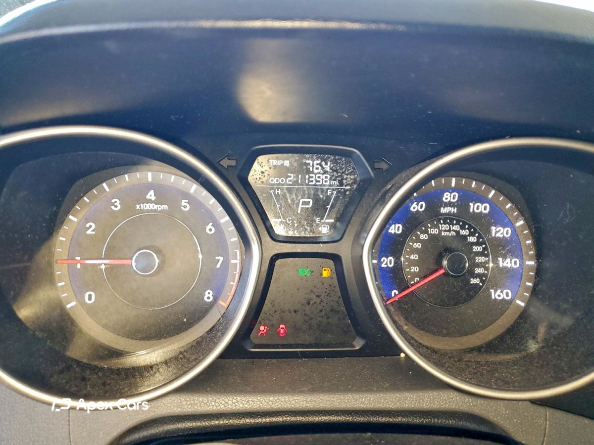 Hyundai Elantra 2012