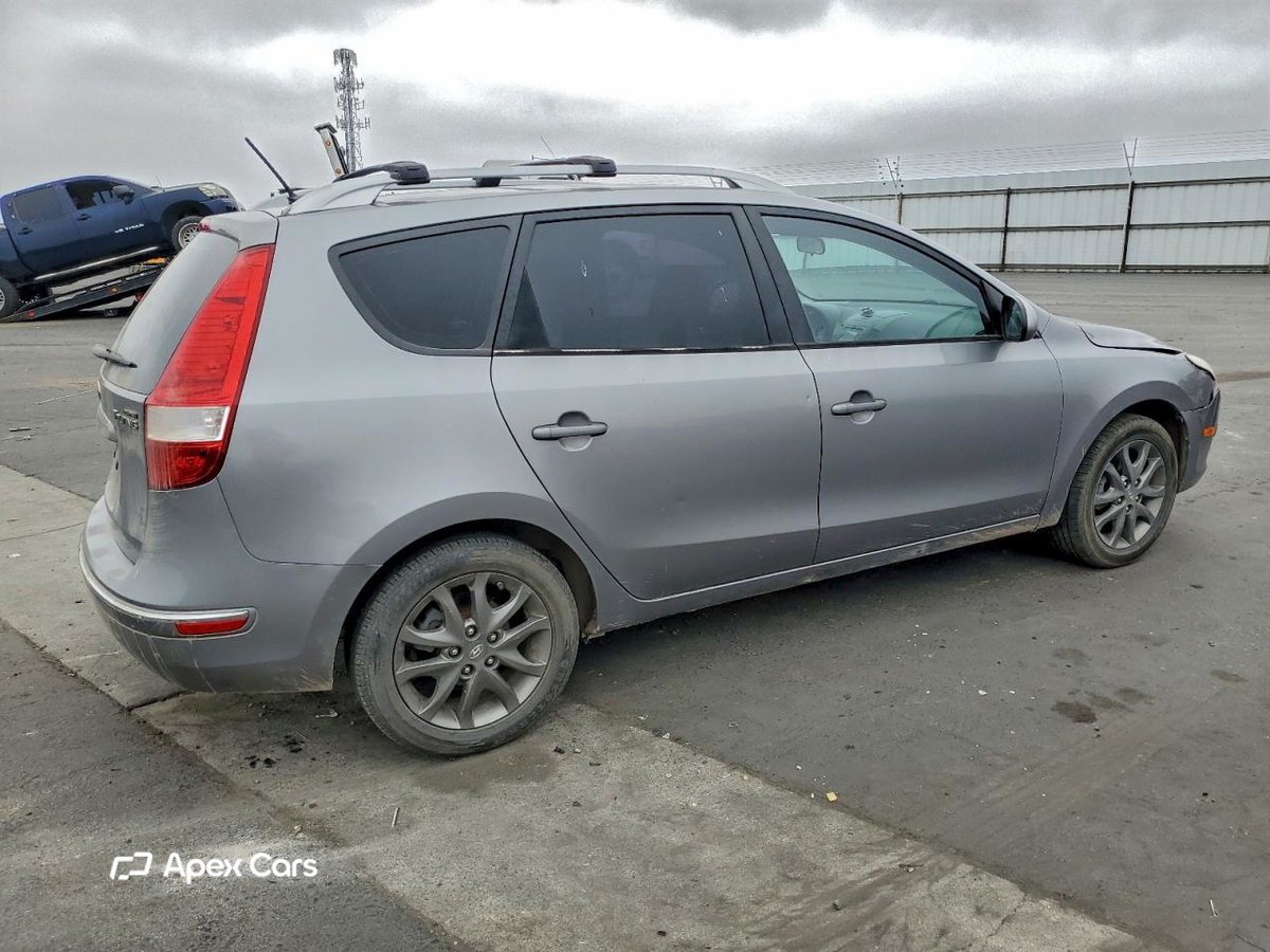 Hyundai Elantra 2012