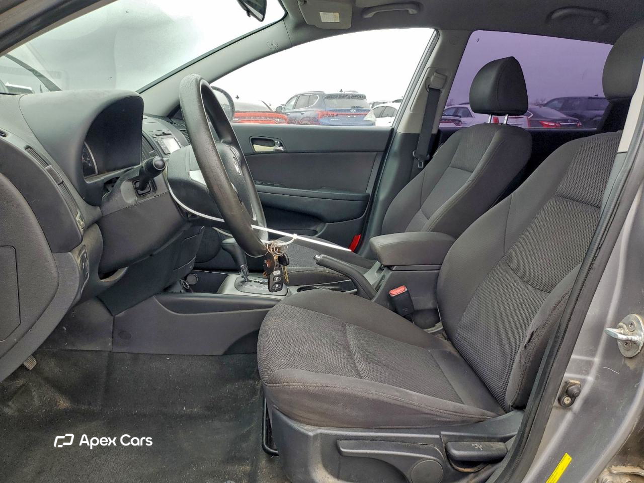 Hyundai Elantra 2012