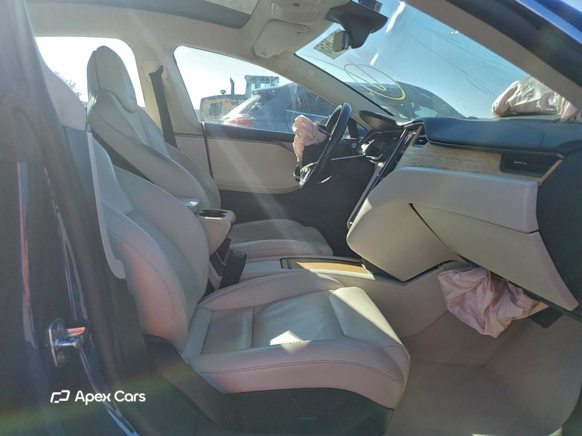 Tesla Model S 2018