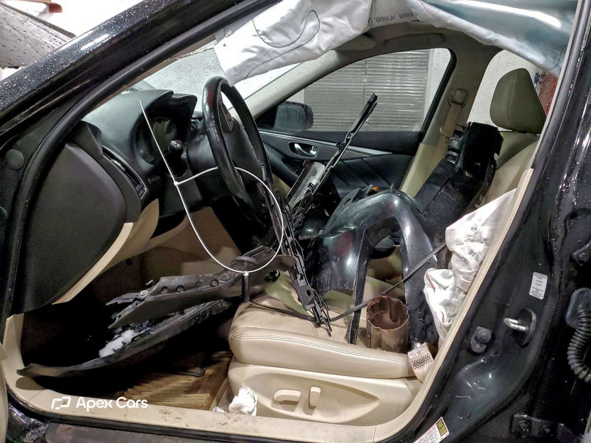 Infiniti Q50 2015
