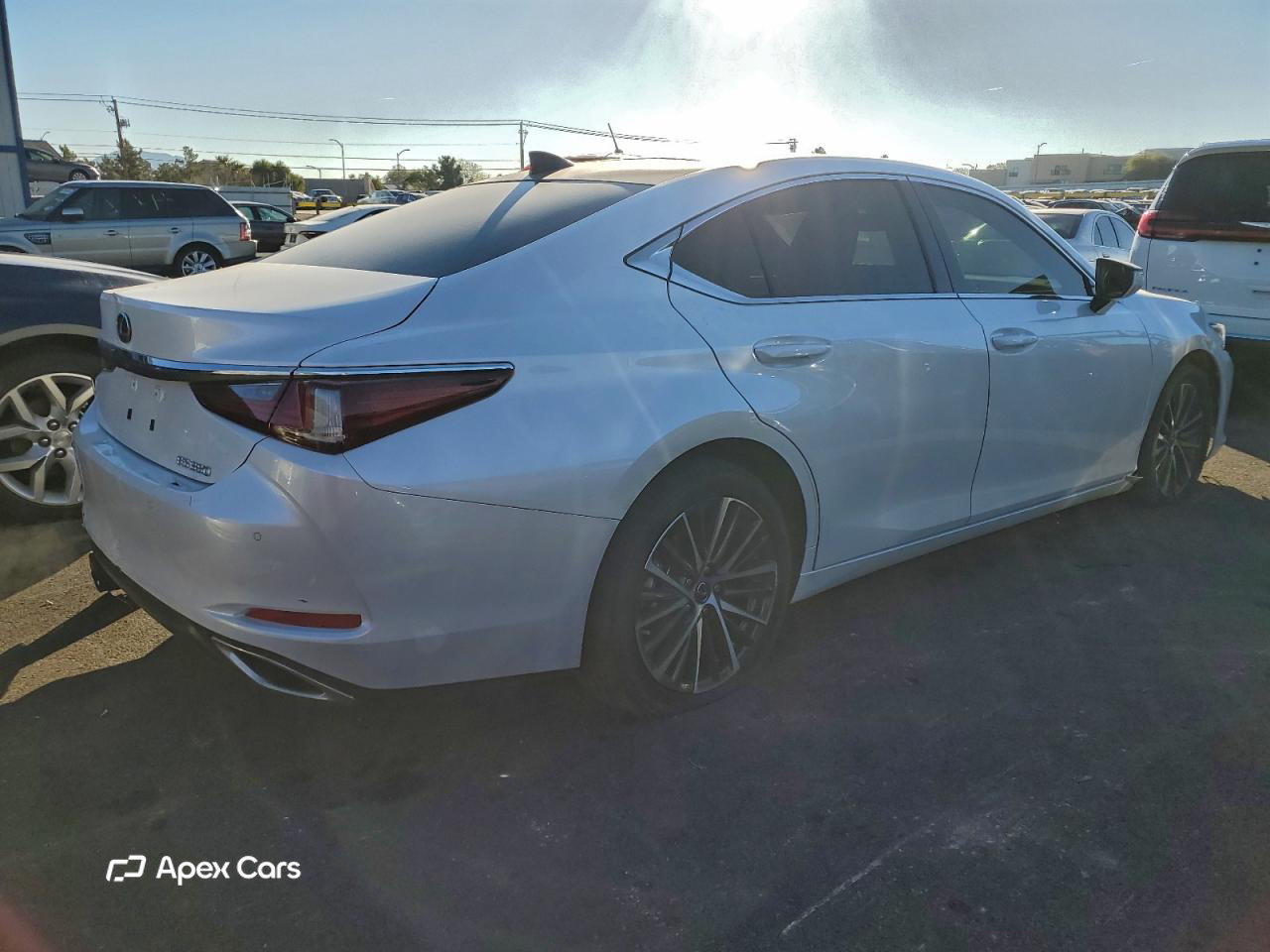 Lexus ES 2025
