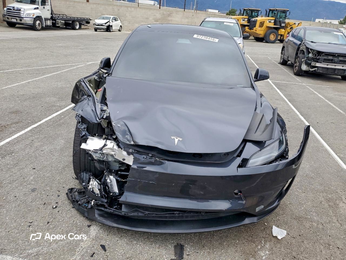 Tesla Model 3 2025