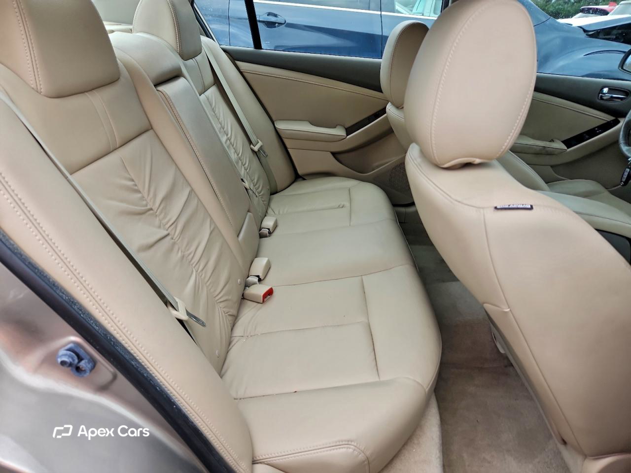 Nissan Altima 2012