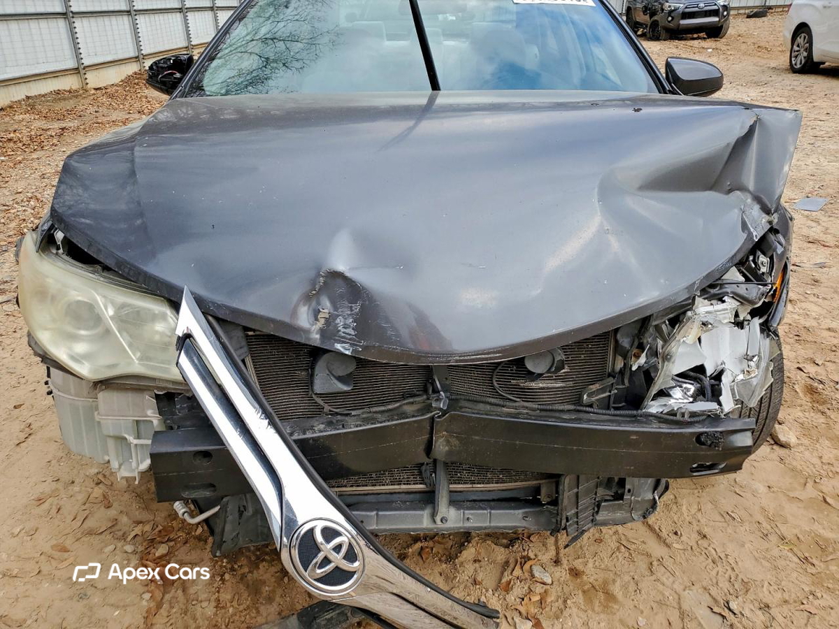 Toyota Camry 2012