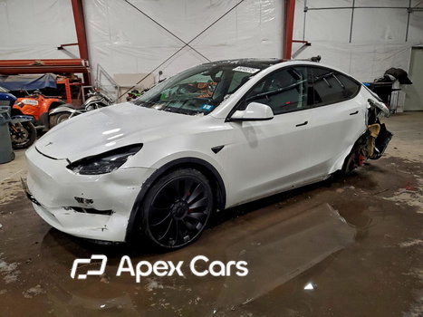 Tesla Model Y 2024 - Zdjęcie 1 z 12