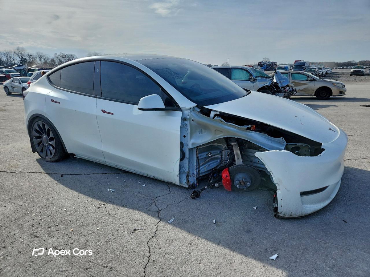 Tesla Model Y 2023