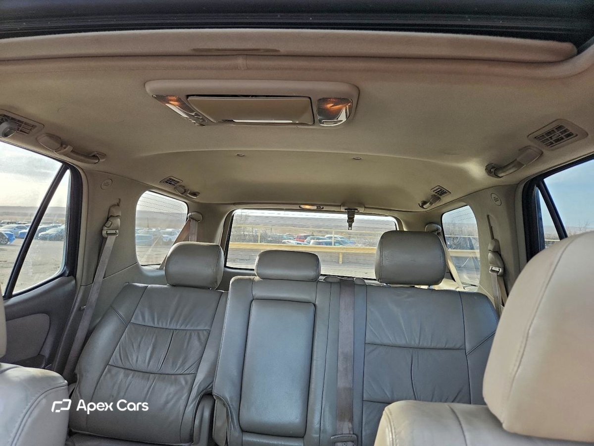 Toyota Sequoia 2005