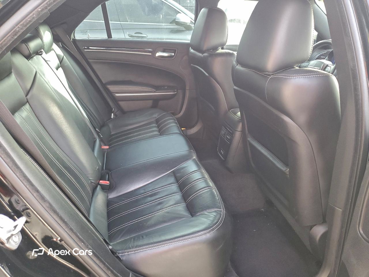 Chrysler 300 2017