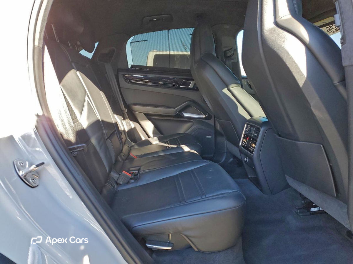 Porsche Cayenne 2020