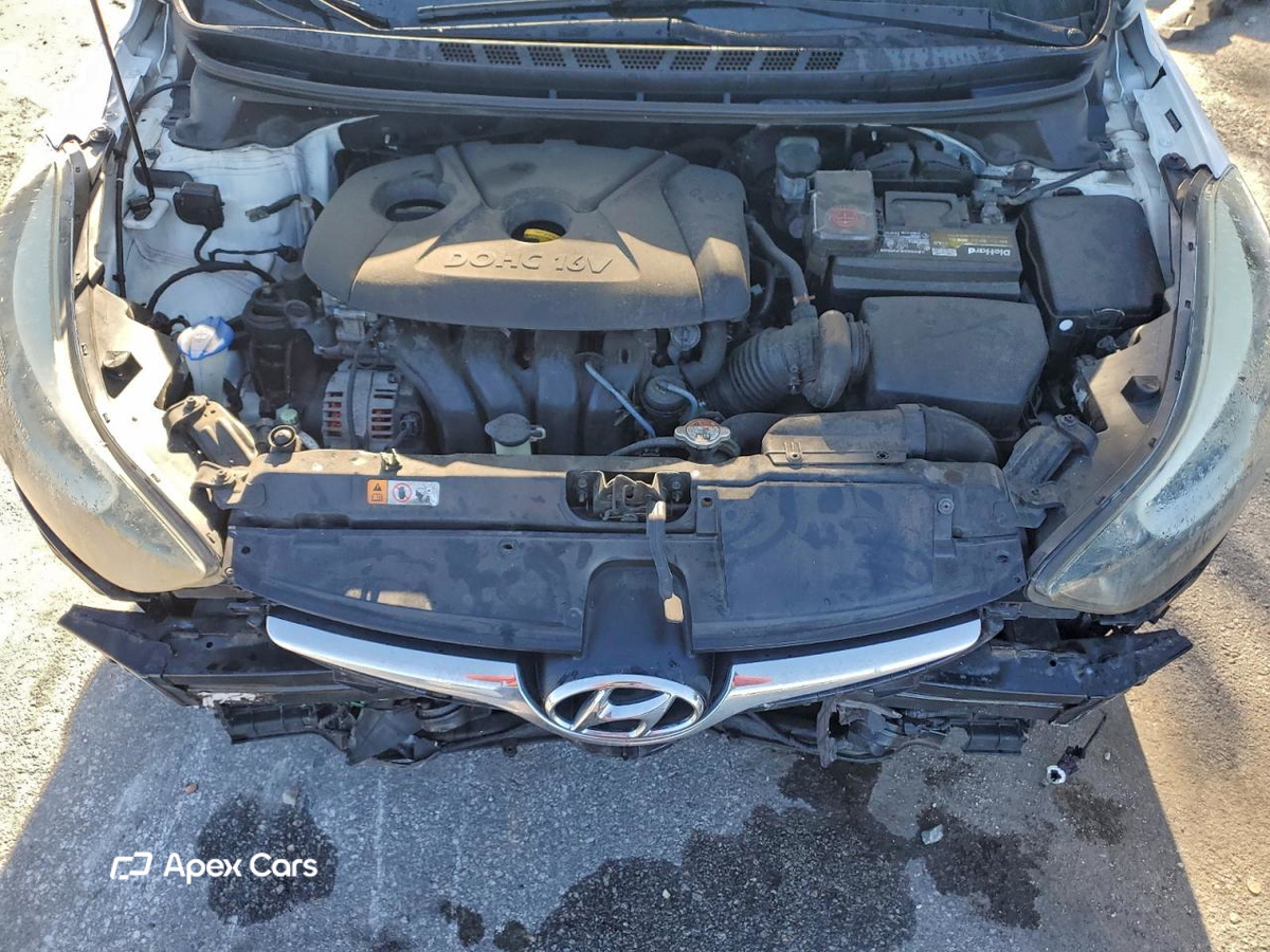 Hyundai Elantra 2016