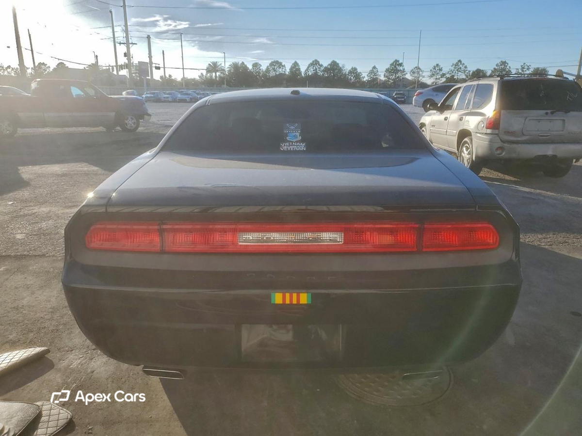 Dodge Challenger 2013