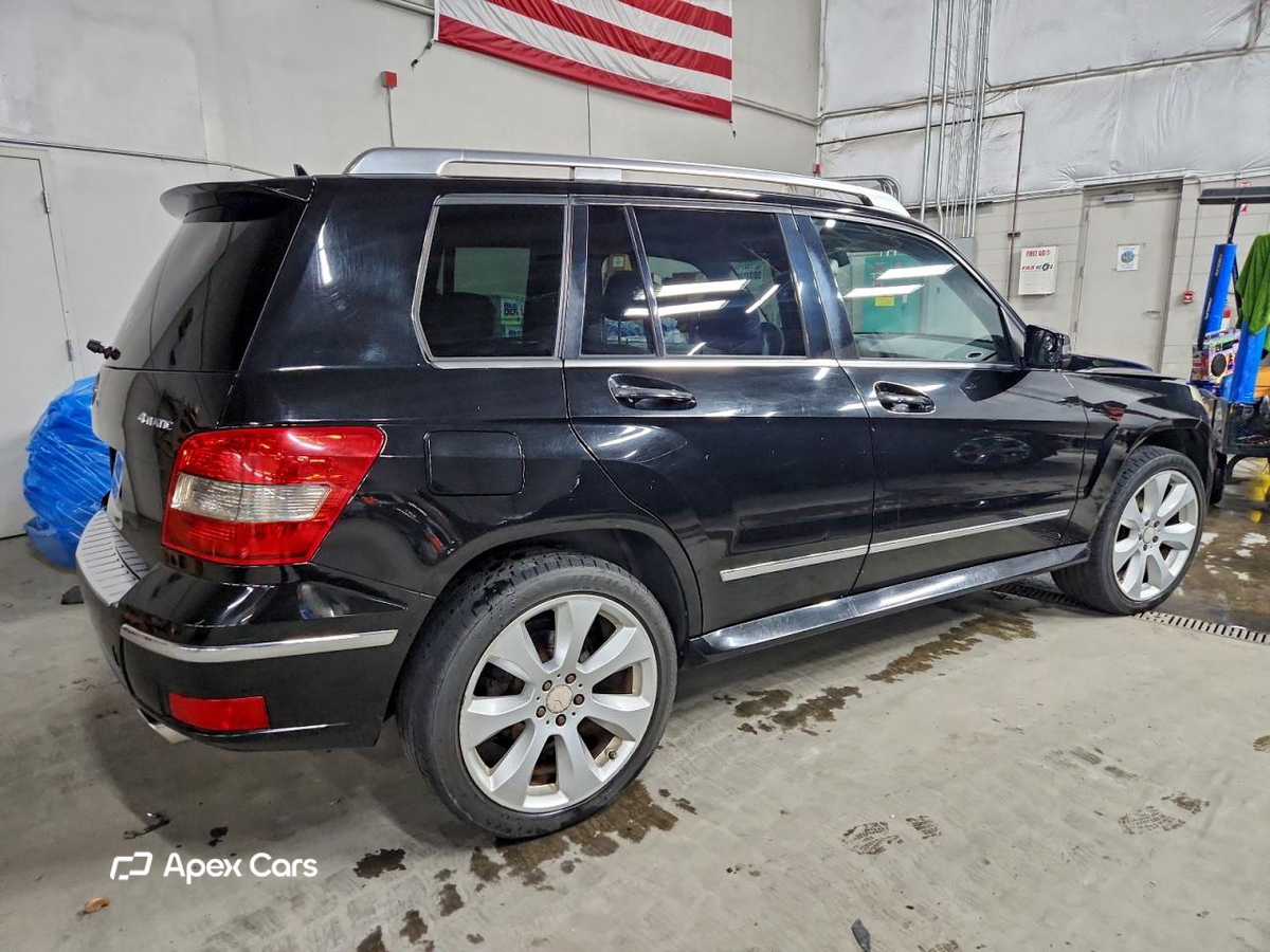 Mercedes-Benz  2010