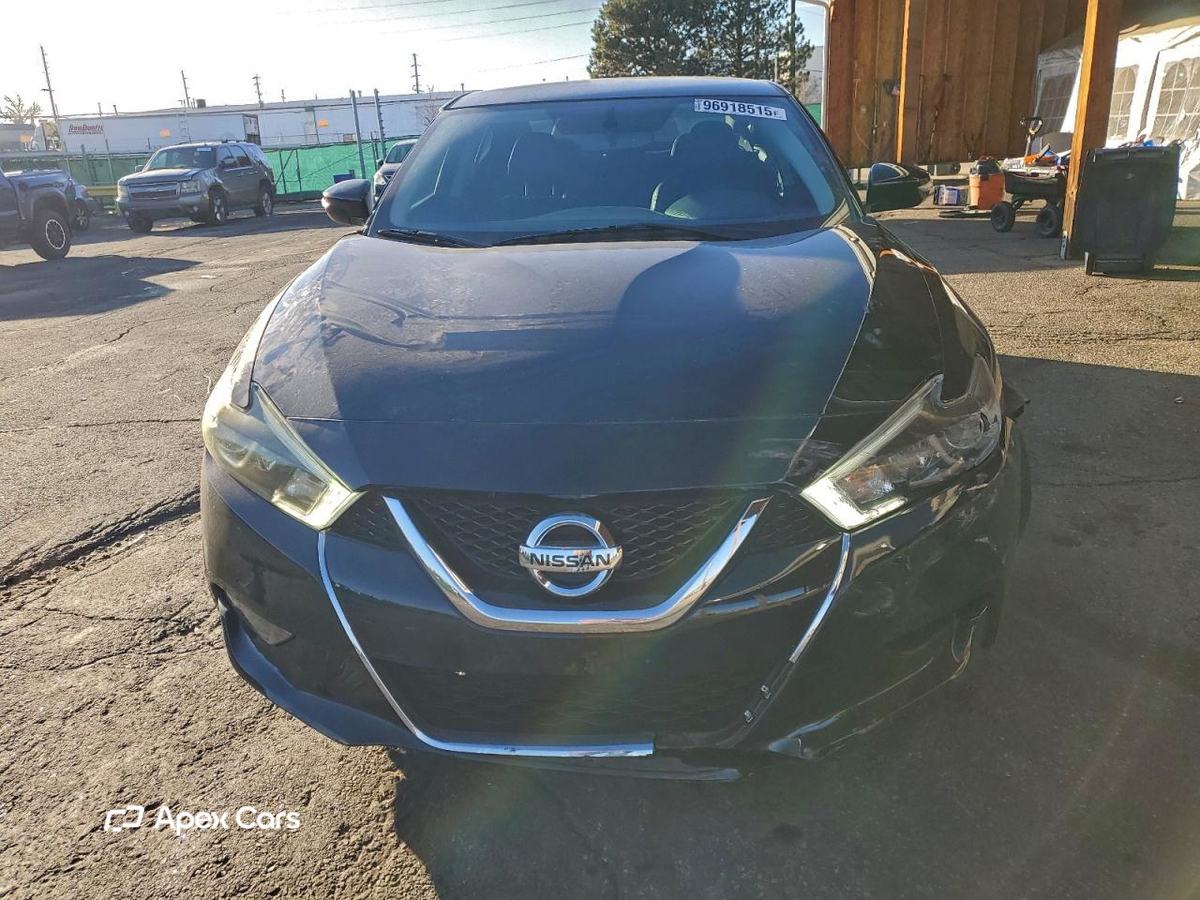 Nissan Maxima 2018