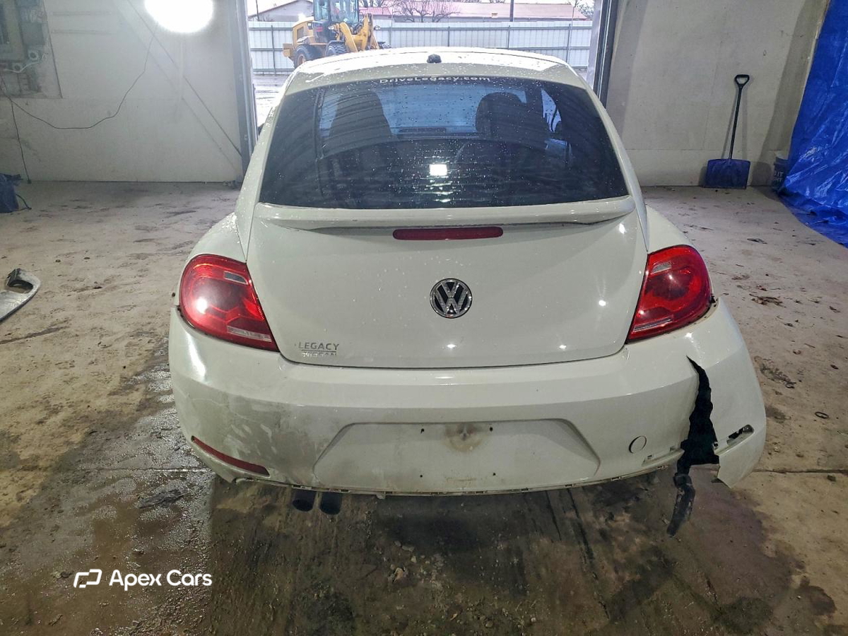 Volkswagen Beetle 2015