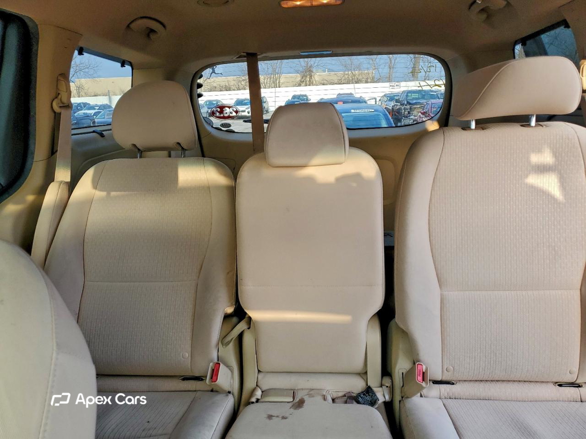 Kia Sedona 2016