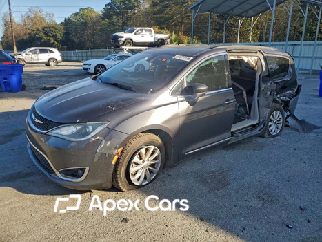 Chrysler Pacifica 2017 - Image 1 of 14