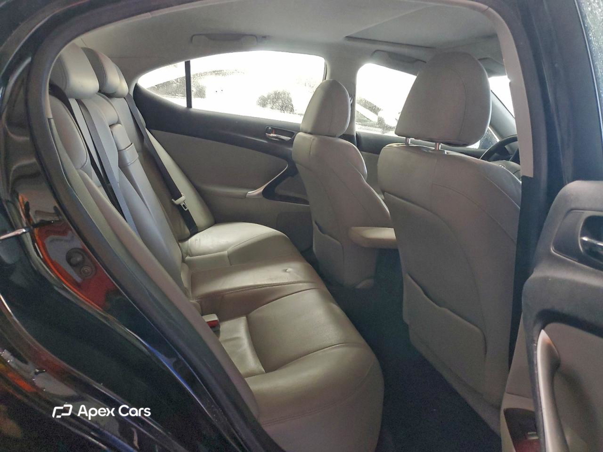 Lexus IS 2006
