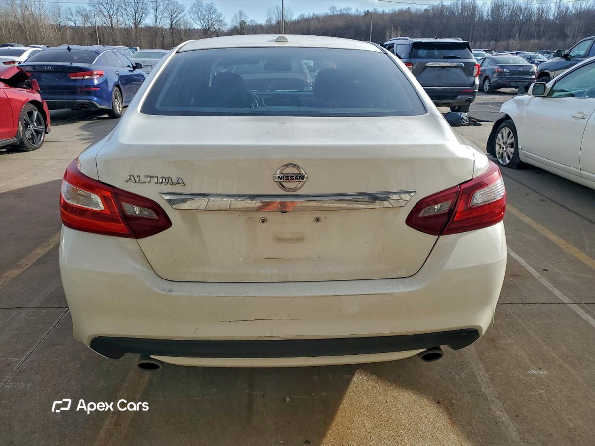 Nissan Altima 2018