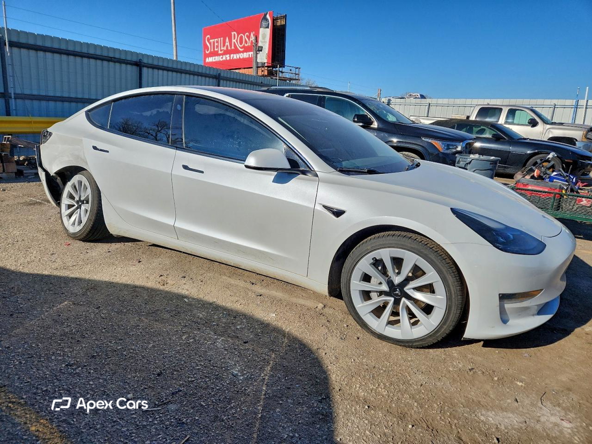 Tesla Model 3 2021