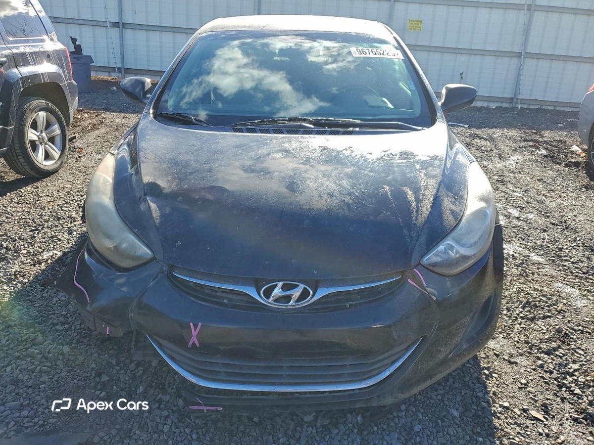 Hyundai Elantra 2013