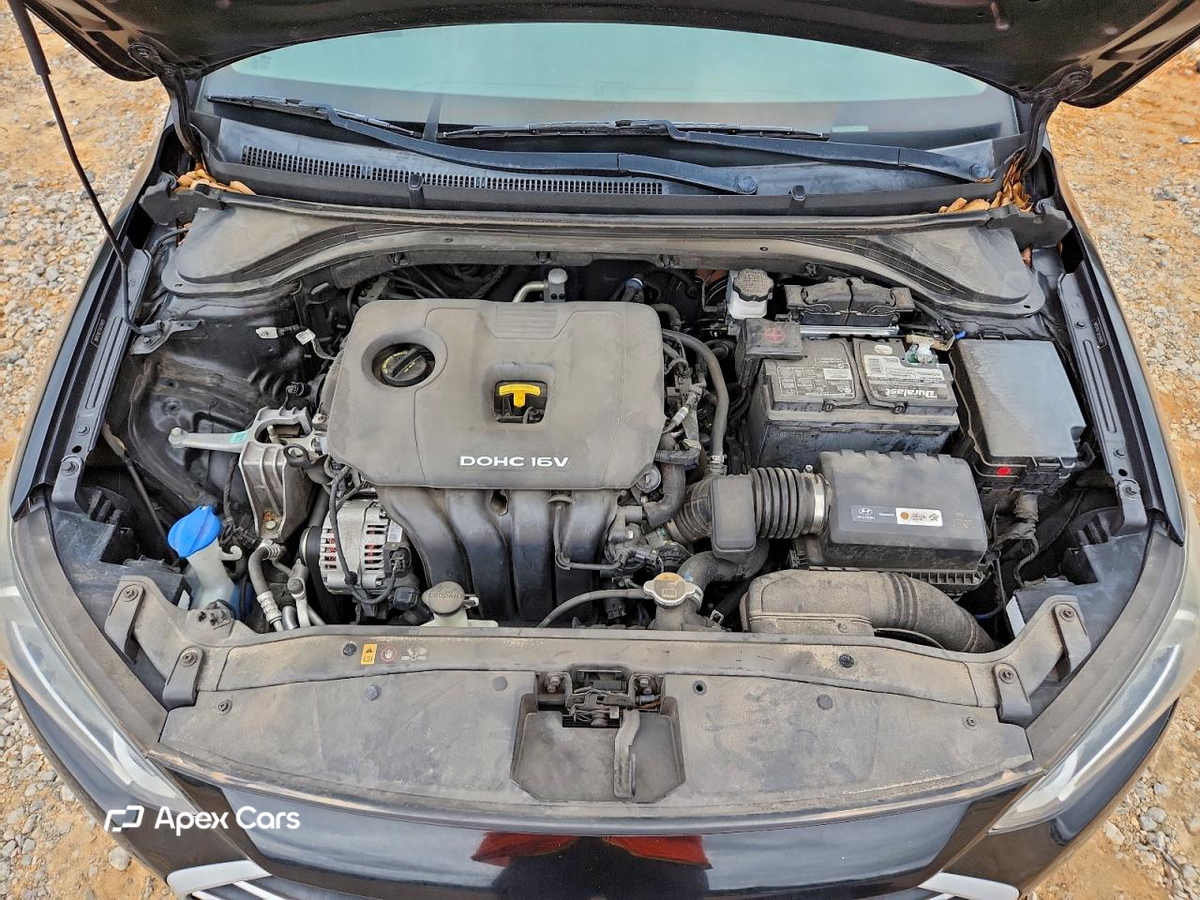 Hyundai Elantra 2018