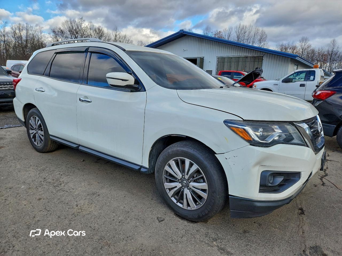 Nissan Pathfinder 2018