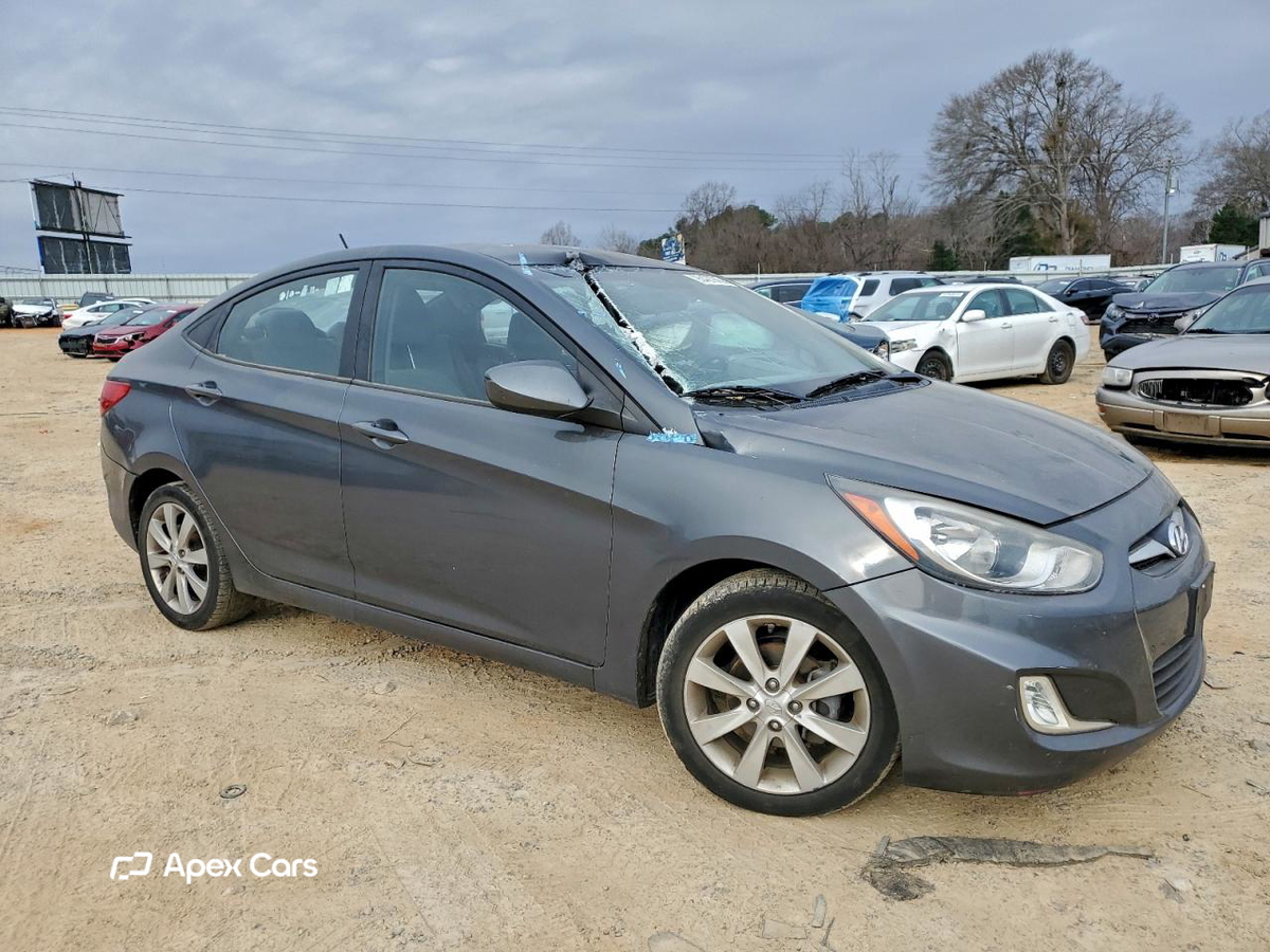 Hyundai Accent 2012