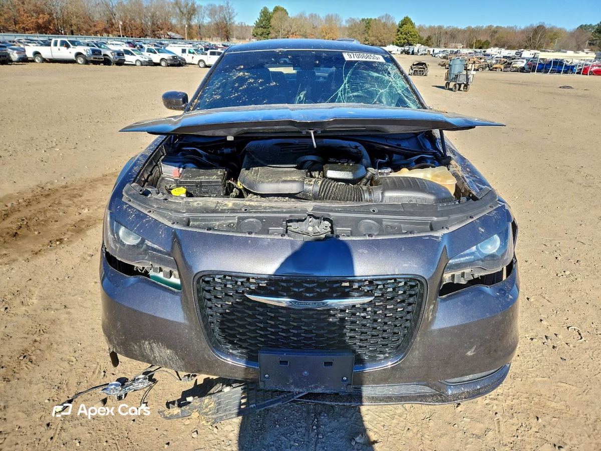 Chrysler 300 2019