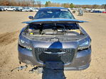 Chrysler 300 2019