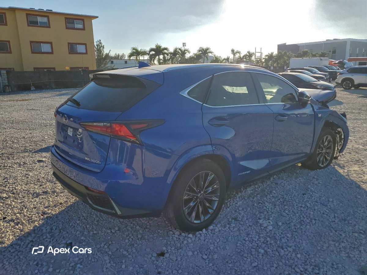 Lexus NX 2021