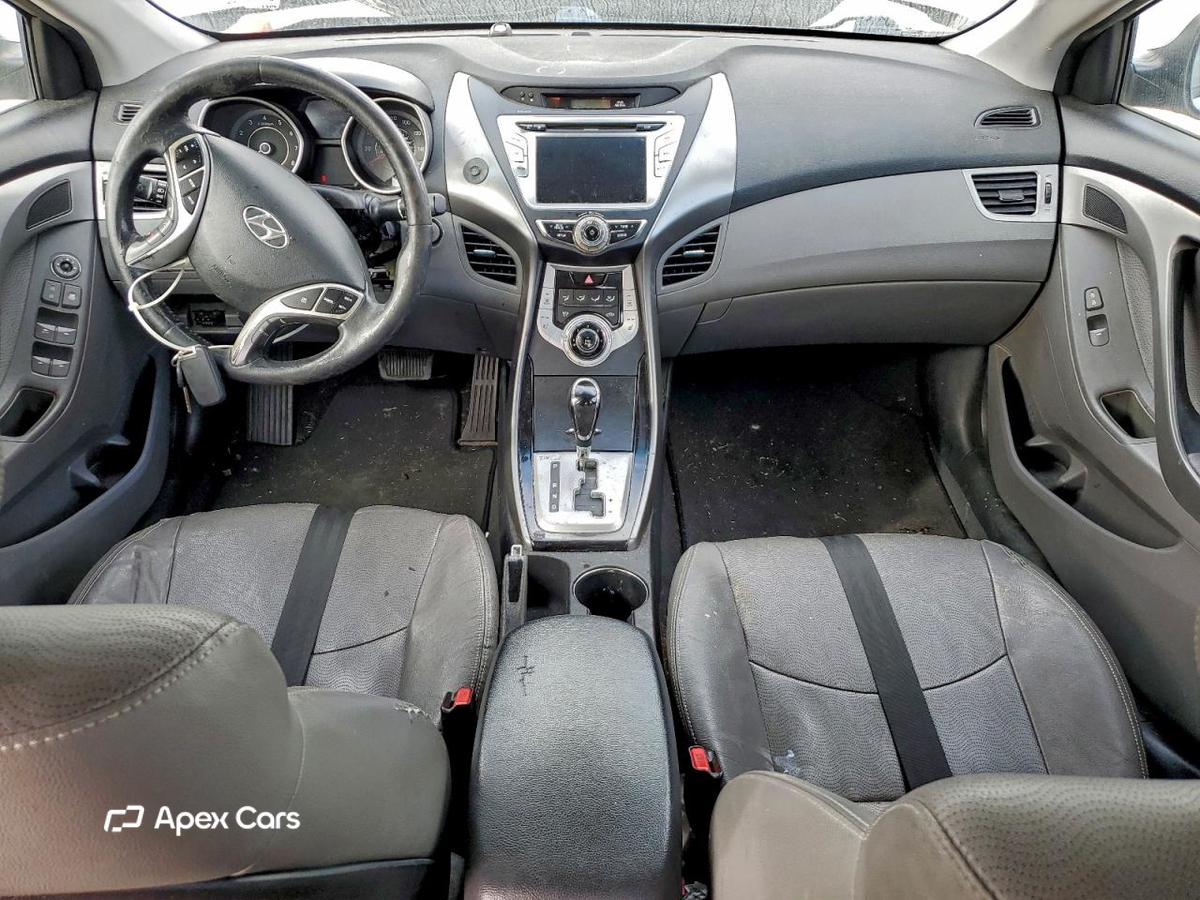 Hyundai Elantra 2012