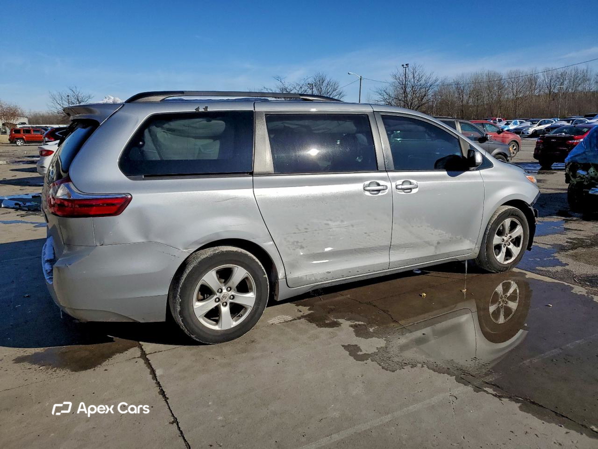 Toyota Sienna 2015