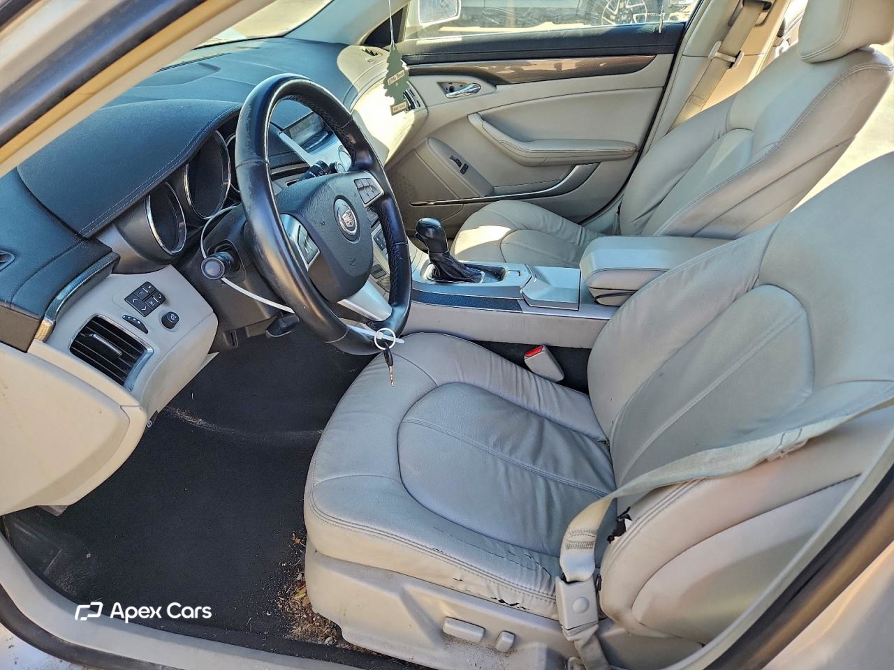 Cadillac CTS 2011