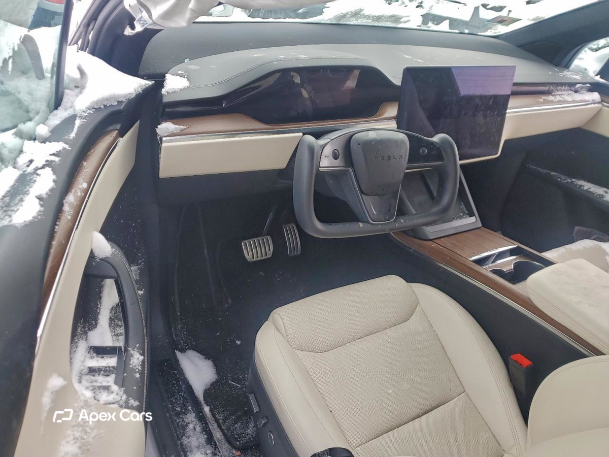 Tesla Model X 2022
