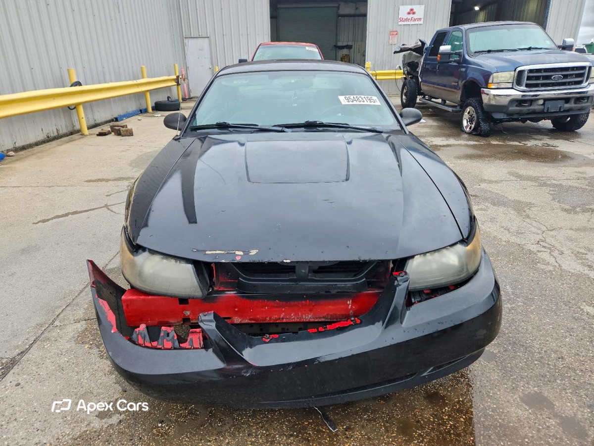 Ford Mustang 2004
